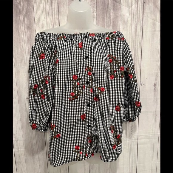MIRROR IMAGE off the shoulders embroidered top/ size M - Picture 1 of 7